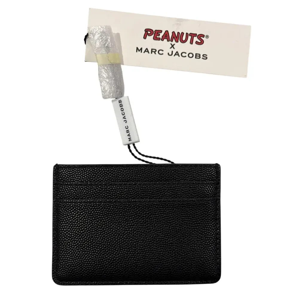 15-96(3) PEANUTS x MARC JACOBS Pebbled Leather Card Holder Black